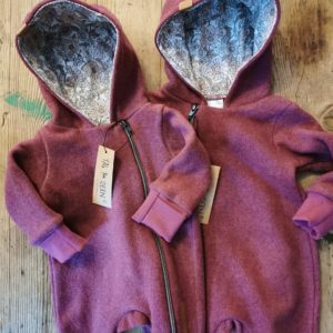 Baumwollfleece-Overall beere