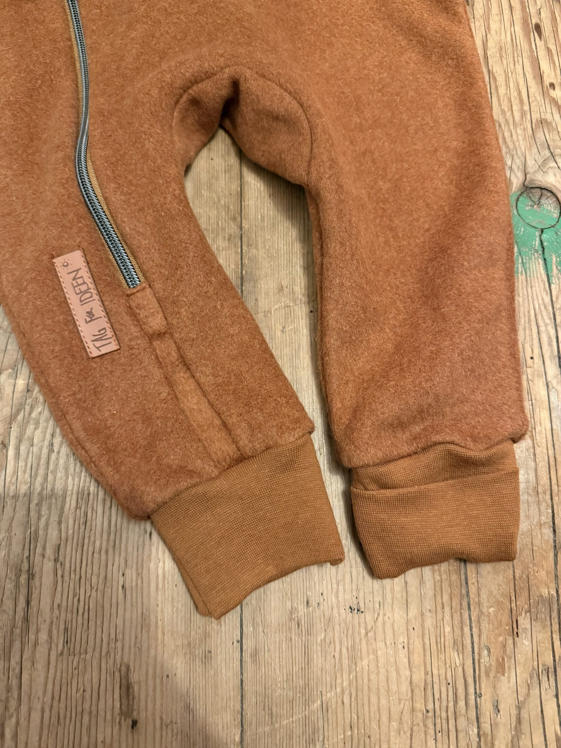 Bio-Baumwollfleece-Overall caramel – Bild 2