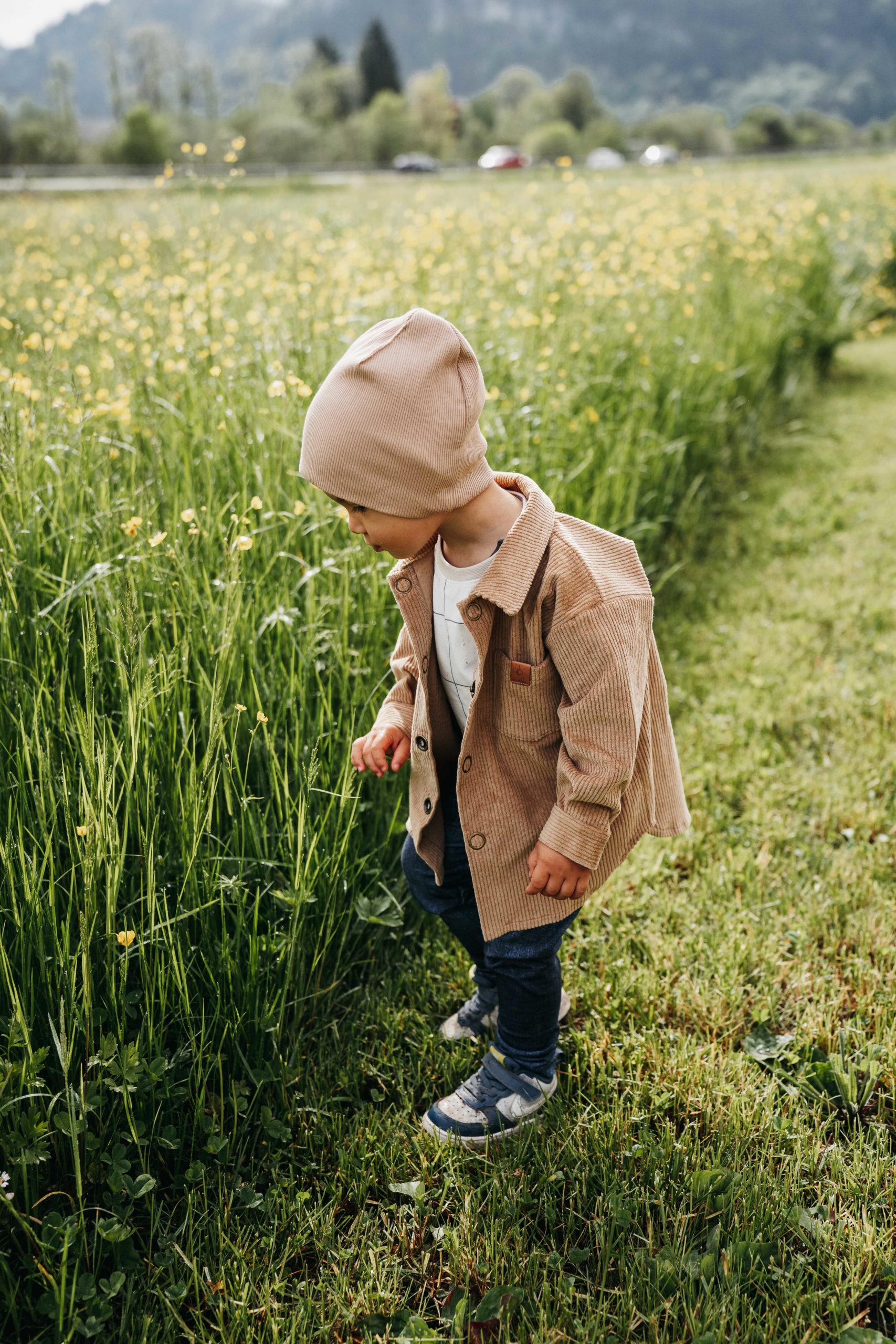 Jeansjacke aus washed Denim – Bild 4