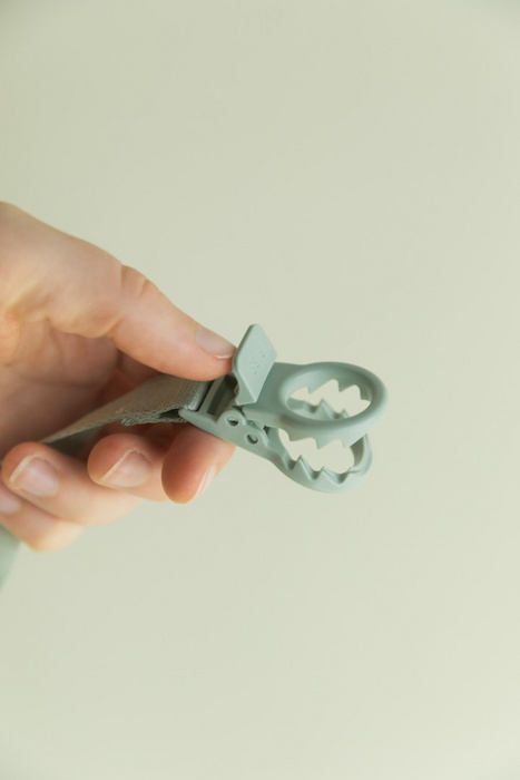 BIBS Schnullerkette Loop Sage – Bild 4