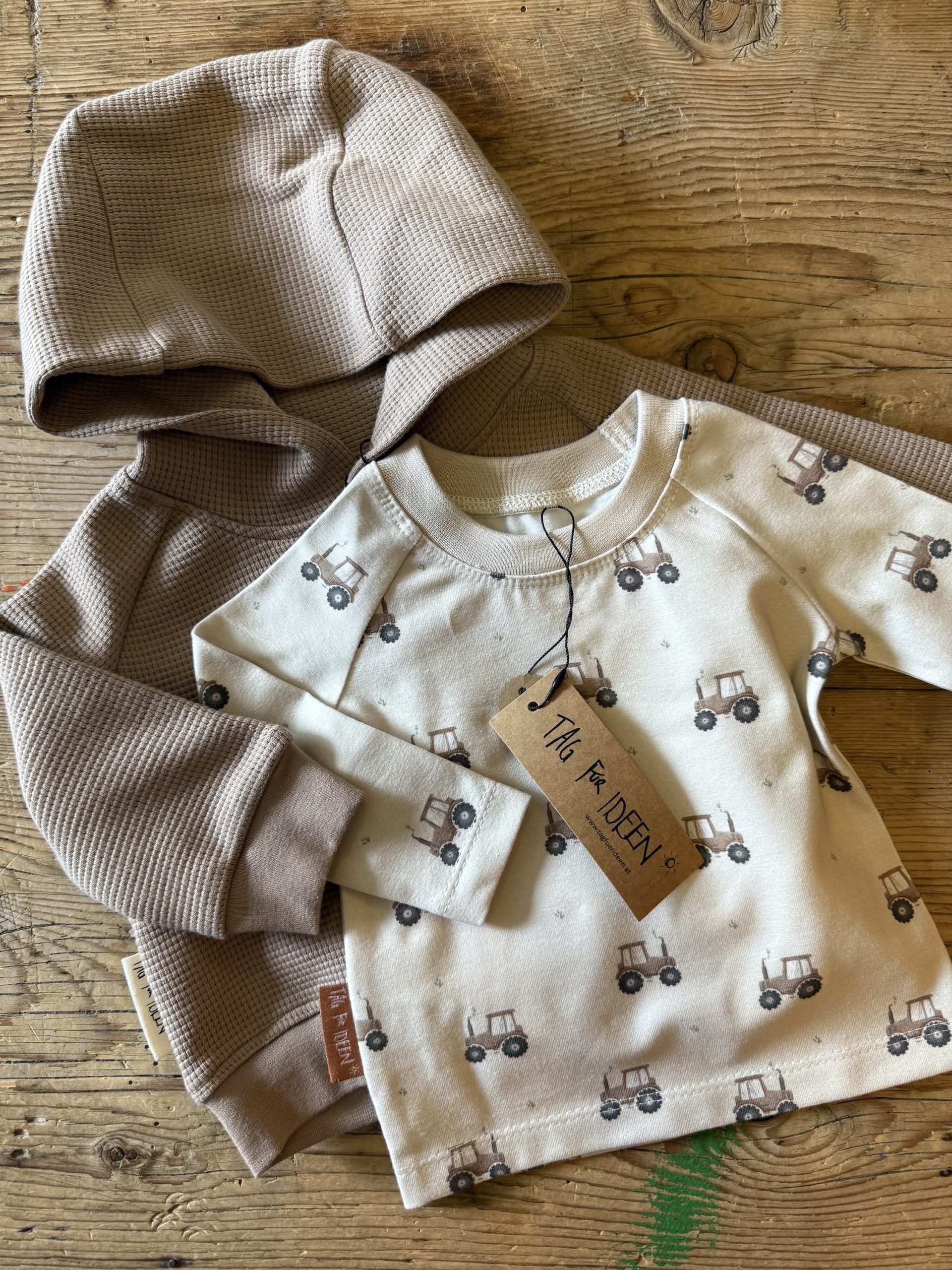 Langarmshirt "Traktor" taupe – Bild 2