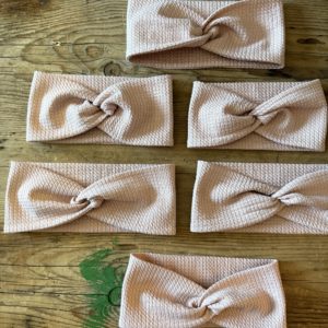 Knotenstirnband "Zopfstrick" rosa