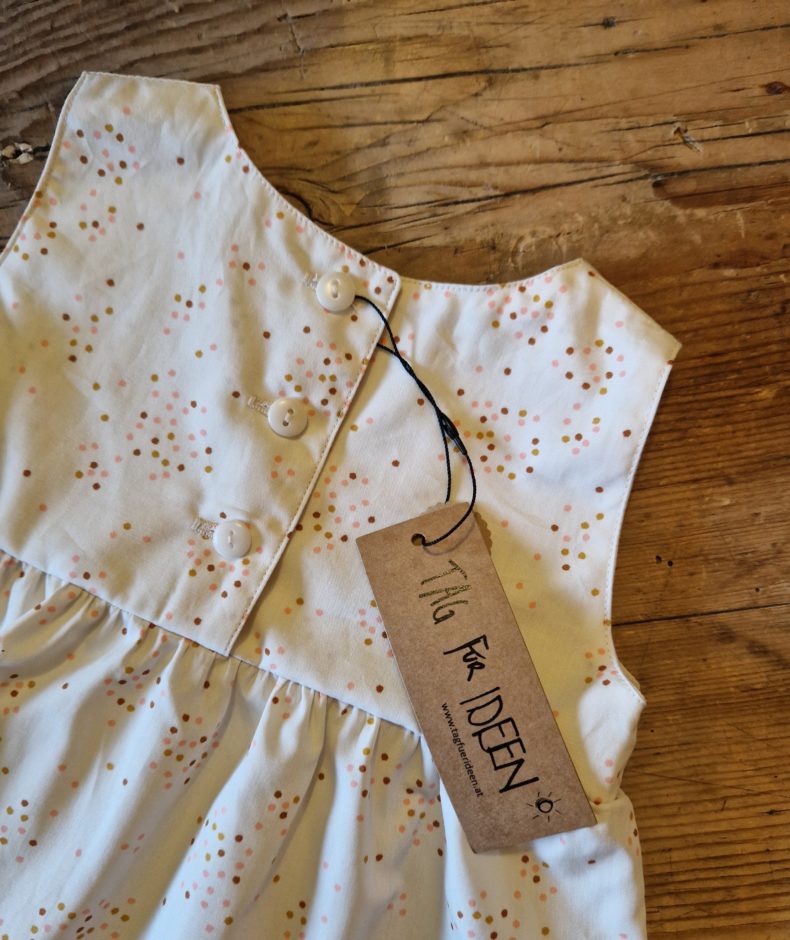 Kleid mit zarten Punkten – Bild 3