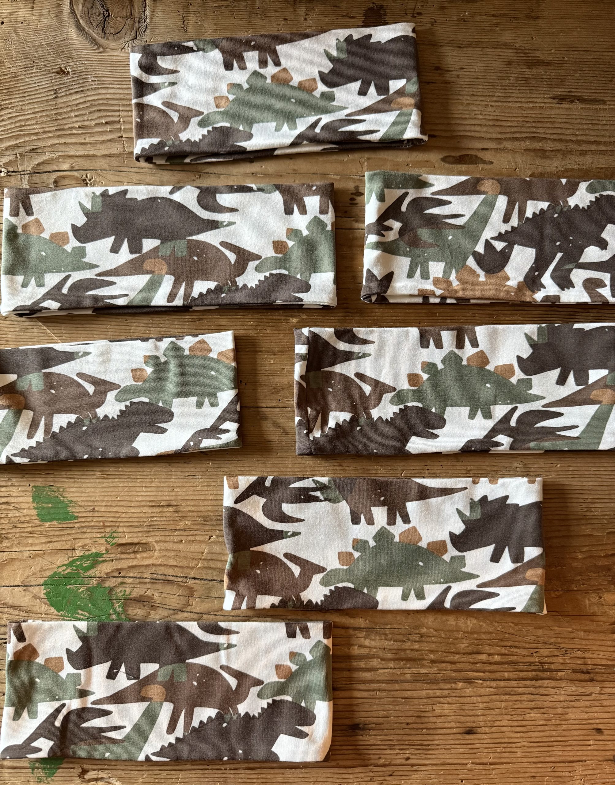 Stirnband "Dino" grün/braun – Bild 2