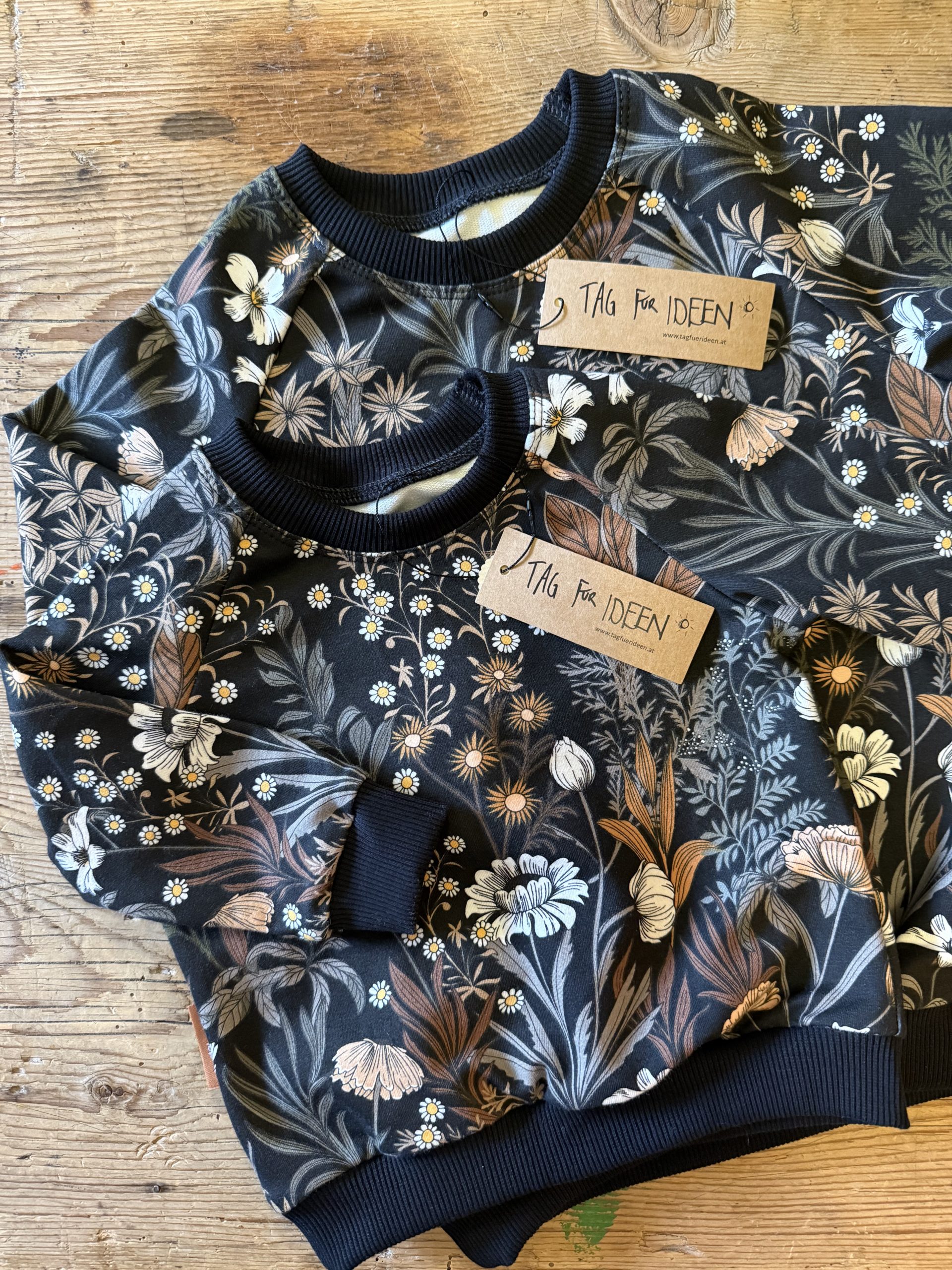 Sweater "Blumen" creme/anthrazit – Bild 4