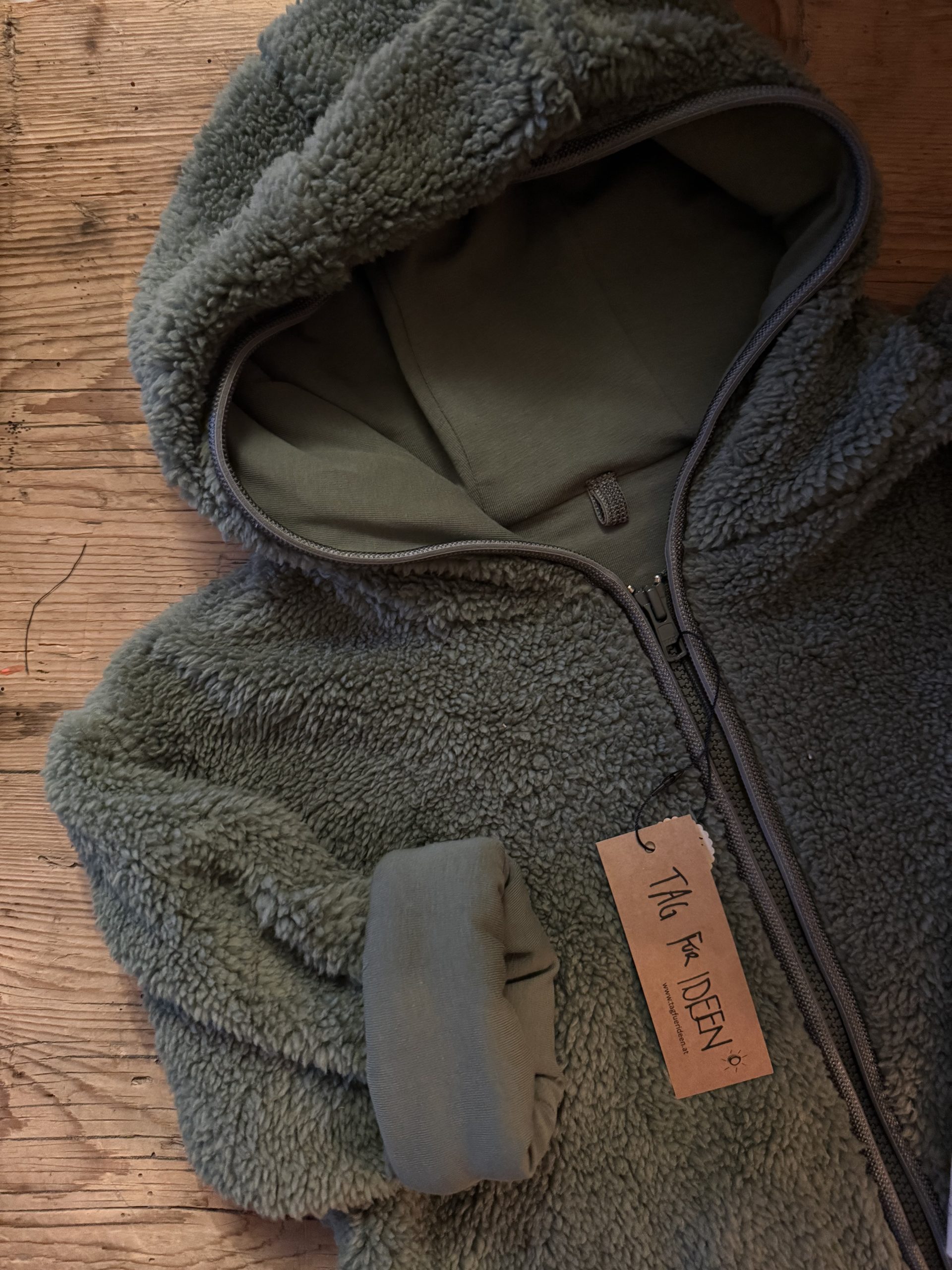 Plüsch-Jacke oliv – Bild 2