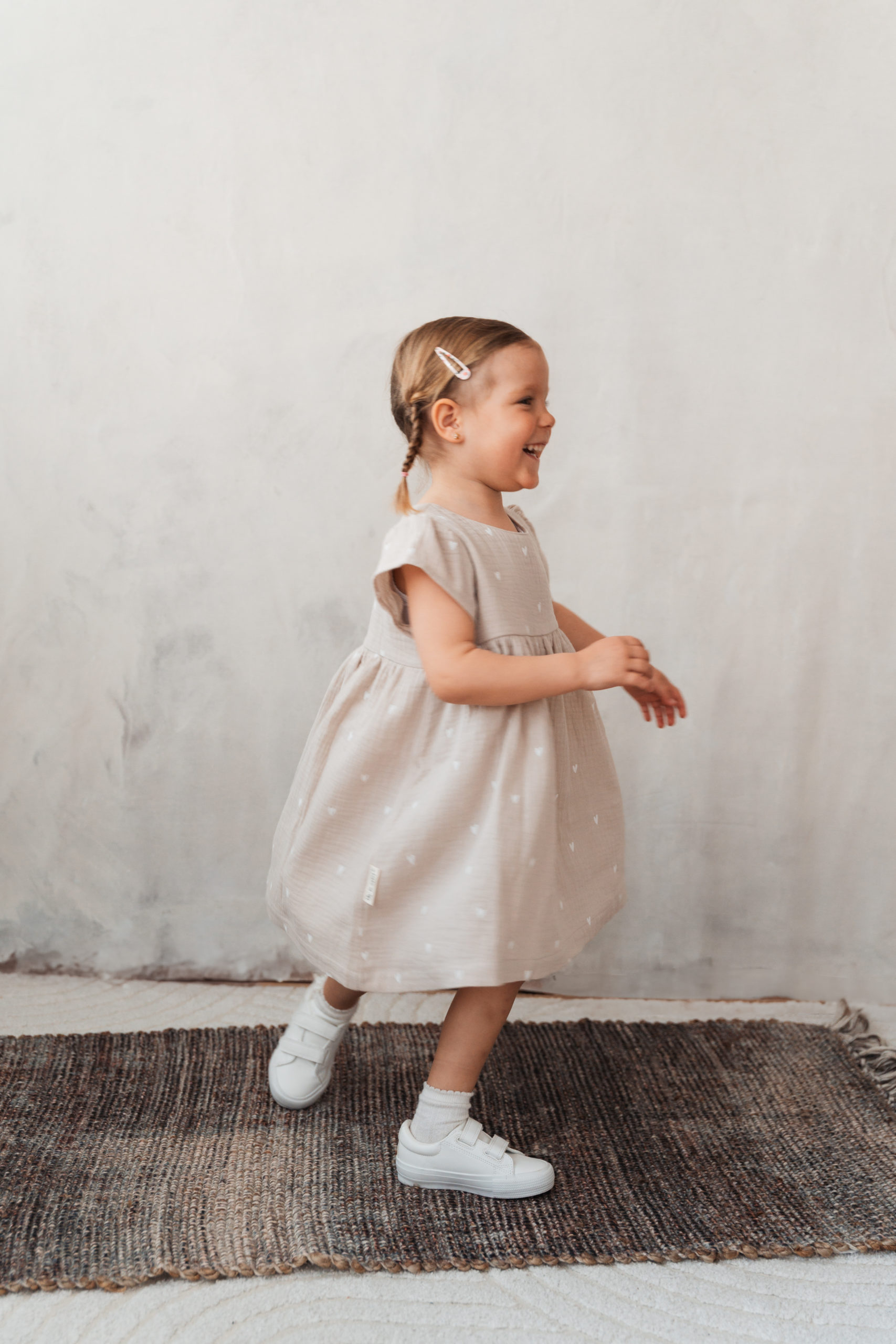 Musselin-Kleid "Herzen beere" – Bild 4