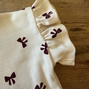 Rüschen Rib-T-Shirt  "Schleifen“
