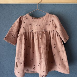 Musselin-Kleid "Herzen beere"