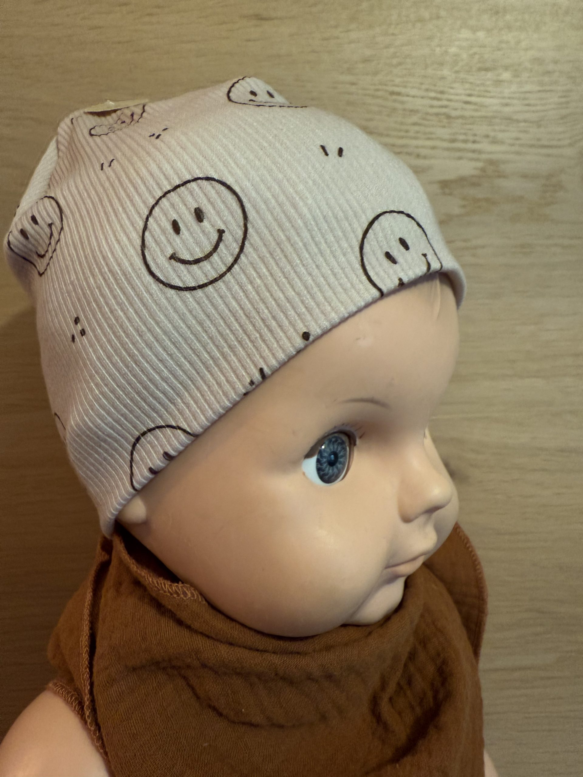 Rib-Beanie Smiley beige – Bild 3