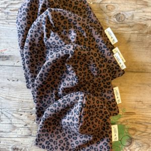 Rib-Beanie "Leo-Muster" dunkel